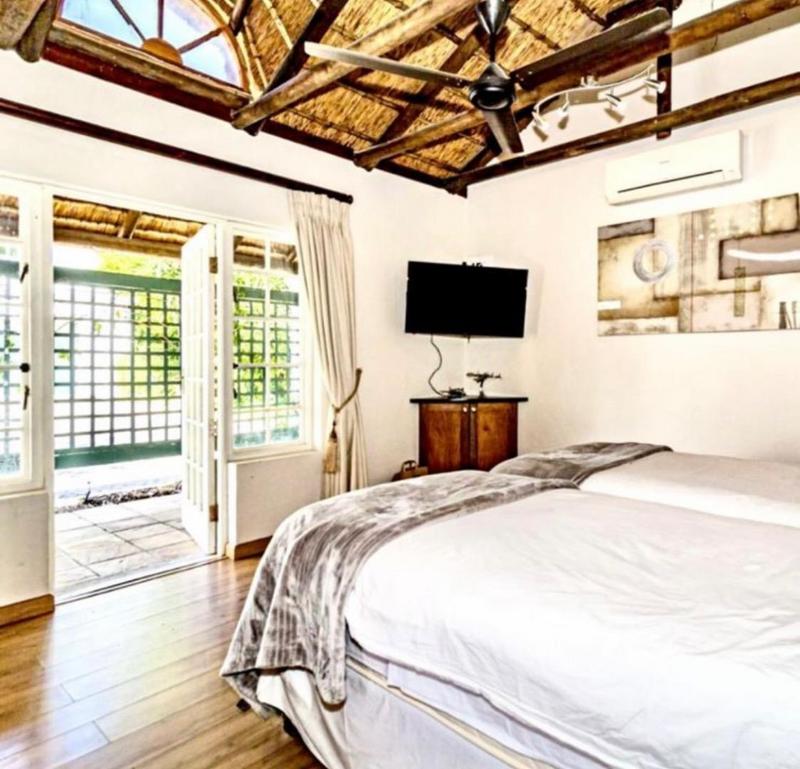 To Let 1 Bedroom Property for Rent in Parel Vallei Western Cape